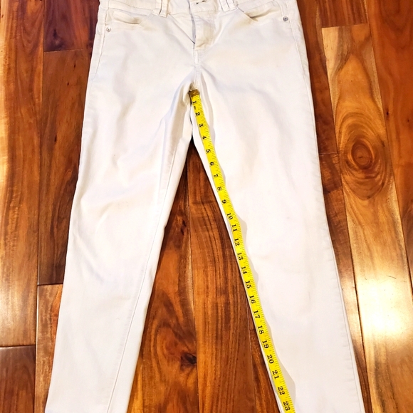 Democracy pants size 6 white Gently used - Picture 1 of 3